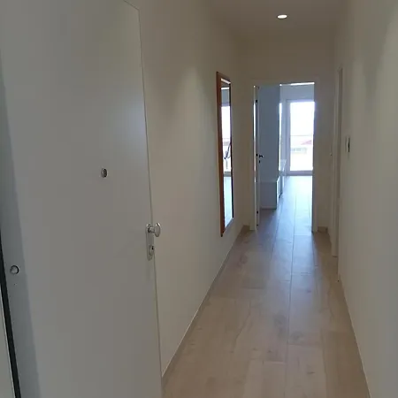Deni Apartment *