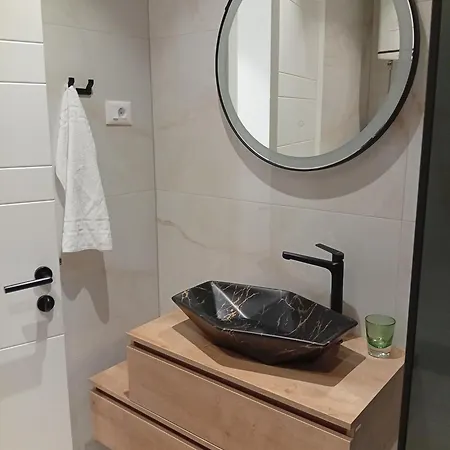 Apartment Deni Makarska